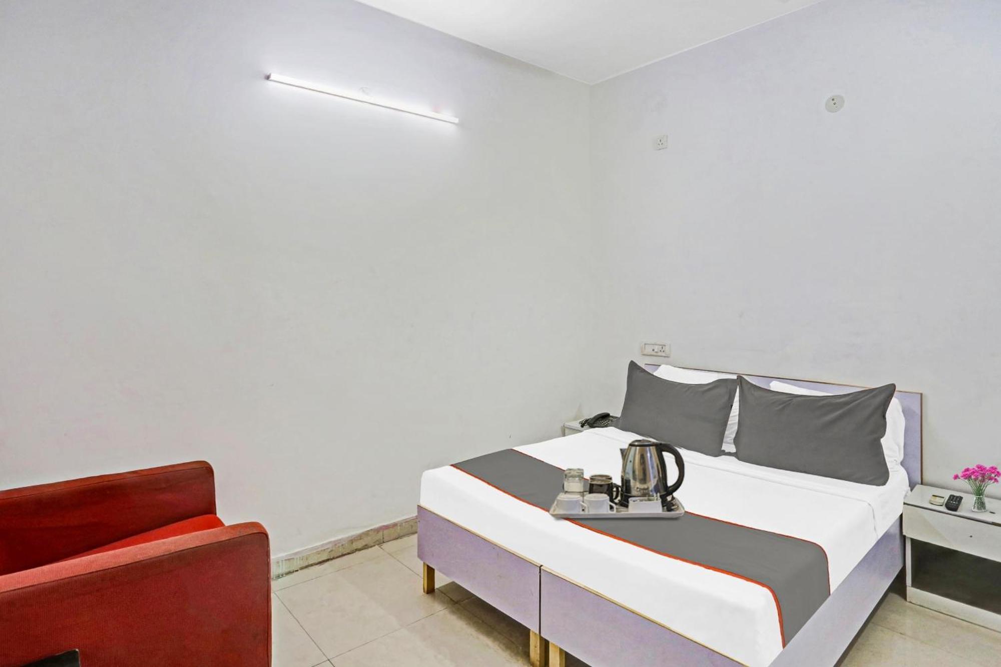 Hotel O Imperial Residency Near Dashrath Puri Metro Station New Delhi Ngoại thất bức ảnh
