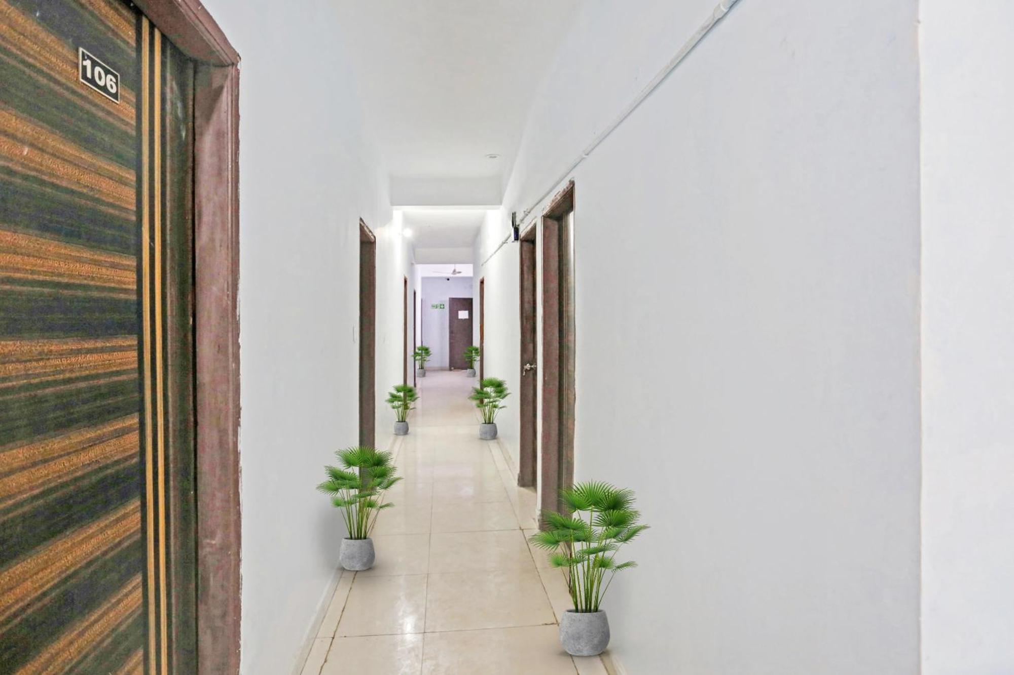 Hotel O Imperial Residency Near Dashrath Puri Metro Station New Delhi Ngoại thất bức ảnh